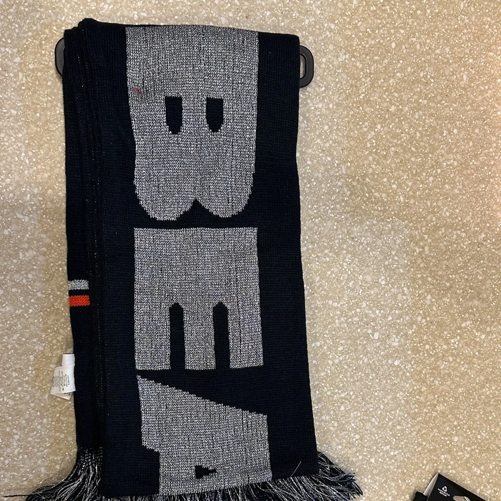 BEARS Women’s Forever Collectibles Navy and Orange Scarf with Gloves
